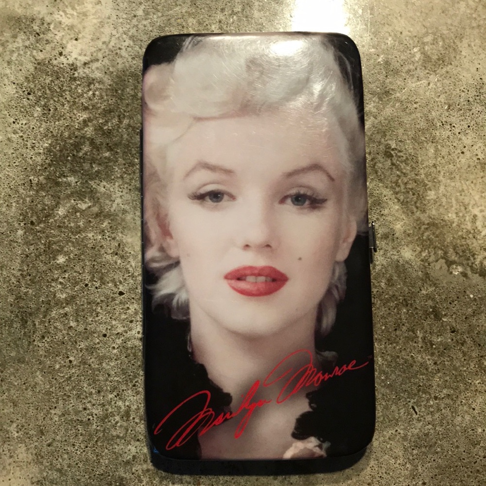 Marilyn Monroe Black Wallet with Red Accent
